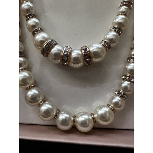 Jessica McClintock Gold Chain w Pearls & Faux Diamond Spacers Necklace Set - Picture 7 of 8